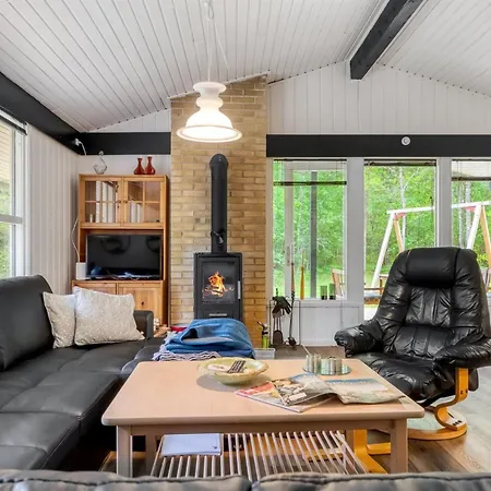 Borka - 1-2km From The Sea By Interhome *